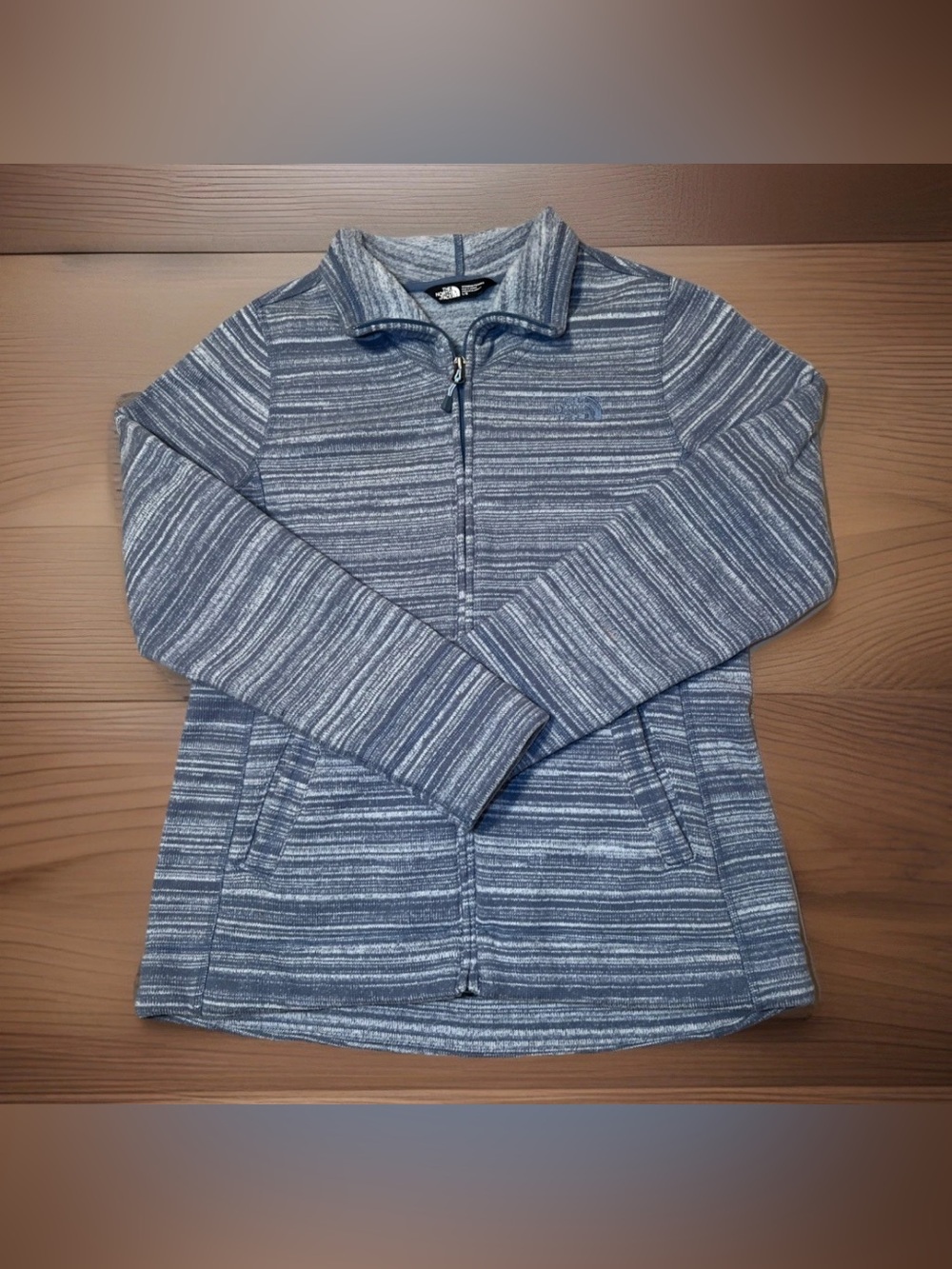The North Face Womens Size Large Full Zip Jacket Blue And White Stripes